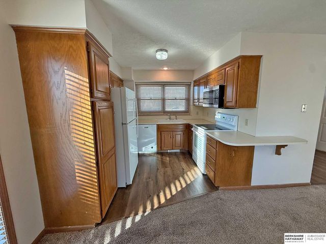 1611 S 168th Avenue, Omaha, NE 68130