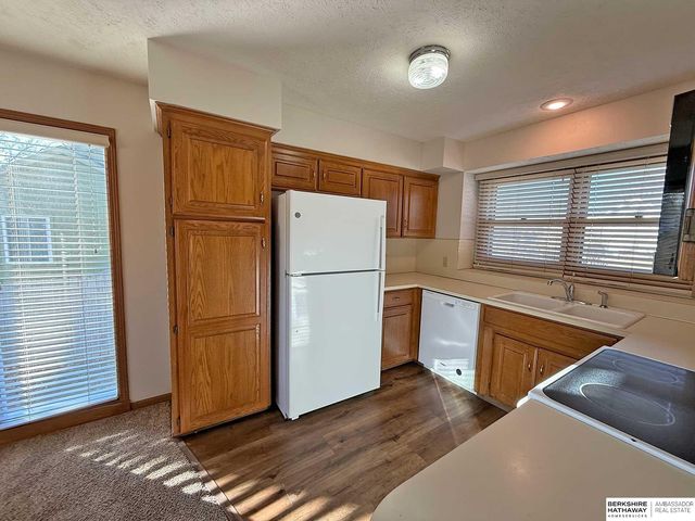 1611 S 168th Avenue, Omaha, NE 68130