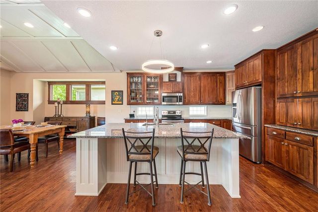 26793 W 100th Place, Olathe, KS 66061