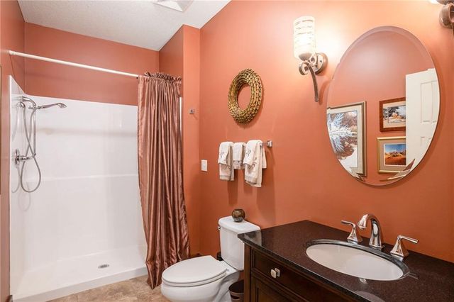 26793 W 100th Place, Olathe, KS 66061