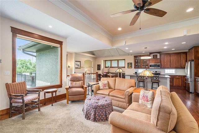 26793 W 100th Place, Olathe, KS 66061