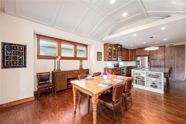 26793 W 100th Place, Olathe, KS 66061