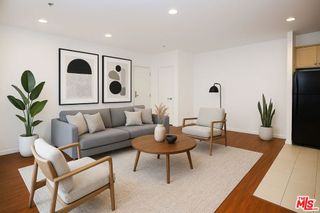 12132 Hart Street 201, North Hollywood, CA 91605