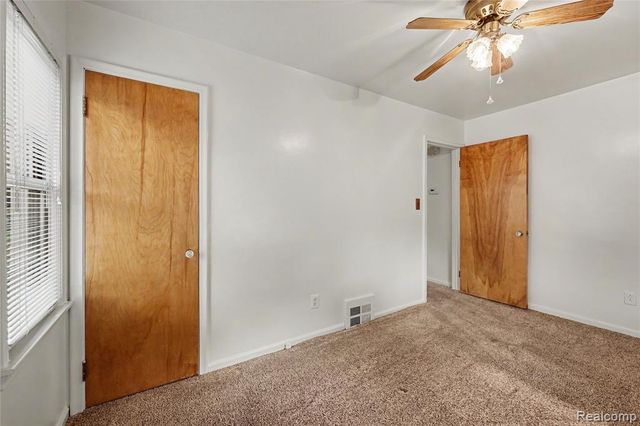 26313 Delton Street, Madison Heights, MI 48071