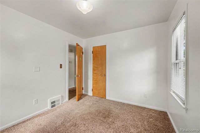 26313 Delton Street, Madison Heights, MI 48071
