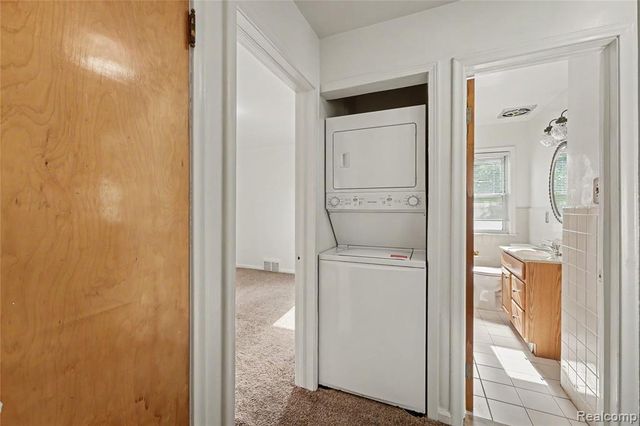 26313 Delton Street, Madison Heights, MI 48071