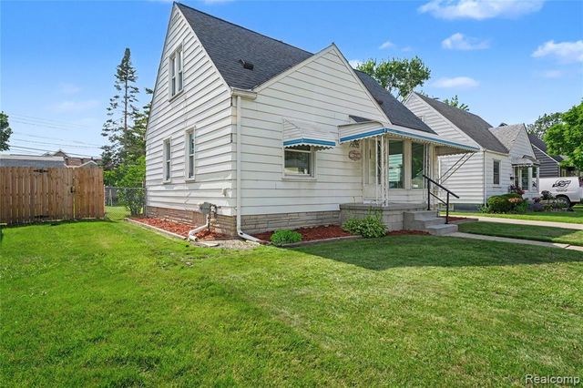 26313 Delton Street, Madison Heights, MI 48071