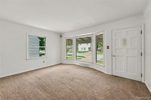 26313 Delton Street, Madison Heights, MI 48071