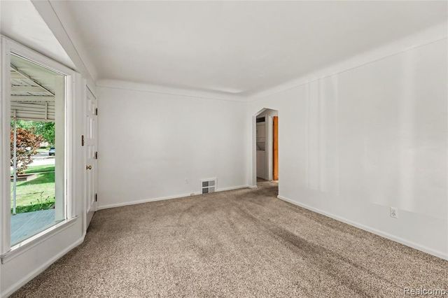 26313 Delton Street, Madison Heights, MI 48071
