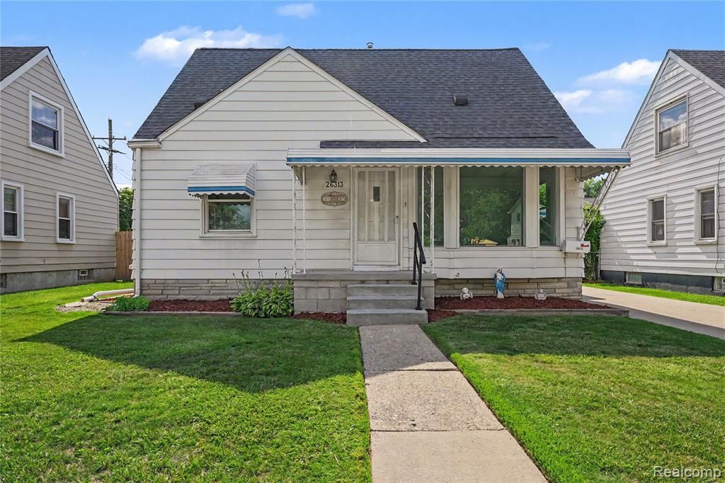 26313 Delton Street, Madison Heights, MI 48071