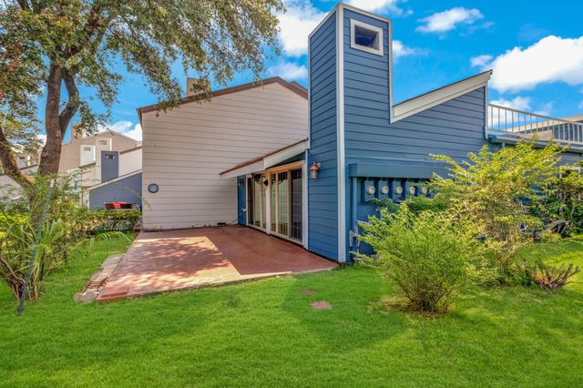 2001 Lakewood Court, Willis, TX 77318