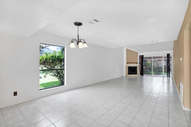 2001 Lakewood Court, Willis, TX 77318