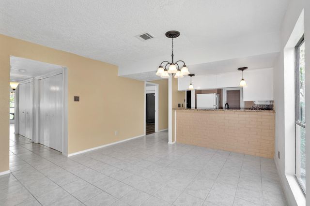 2001 Lakewood Court, Willis, TX 77318