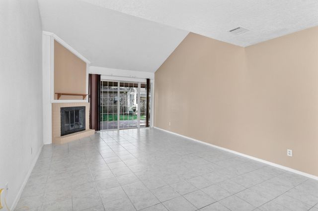 2001 Lakewood Court, Willis, TX 77318