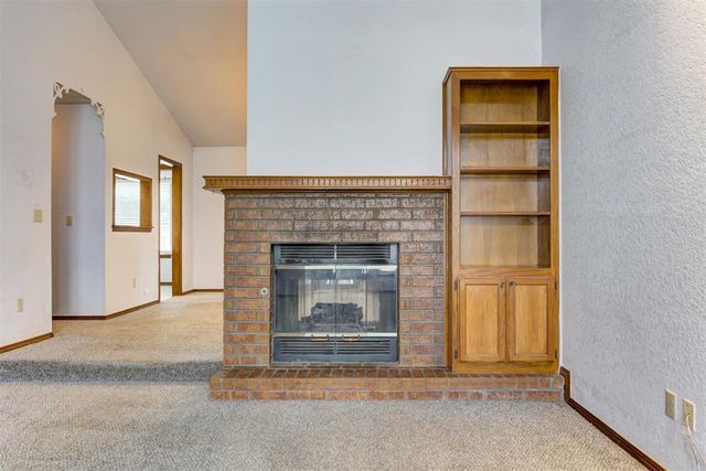 1113 NE 9th Court, Moore, OK 73160