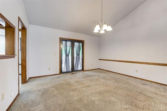 1113 NE 9th Court, Moore, OK 73160