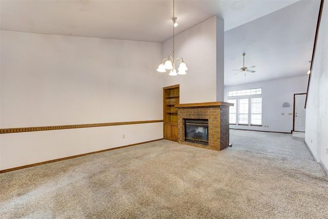 1113 NE 9th Court, Moore, OK 73160