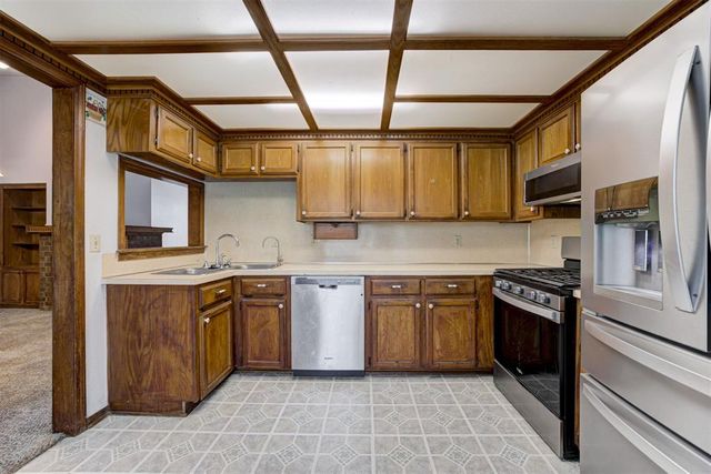 1113 NE 9th Court, Moore, OK 73160
