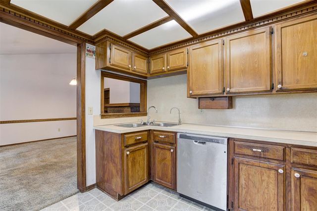 1113 NE 9th Court, Moore, OK 73160