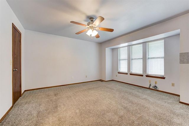 1113 NE 9th Court, Moore, OK 73160