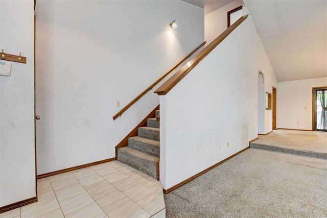 1113 NE 9th Court, Moore, OK 73160