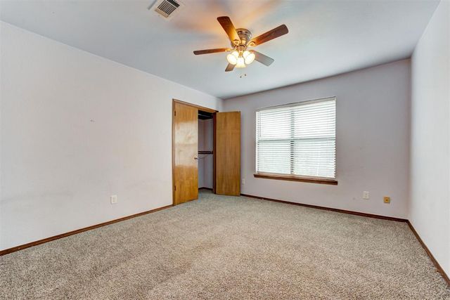 1113 NE 9th Court, Moore, OK 73160