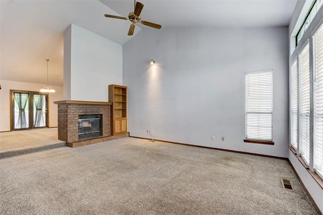 1113 NE 9th Court, Moore, OK 73160