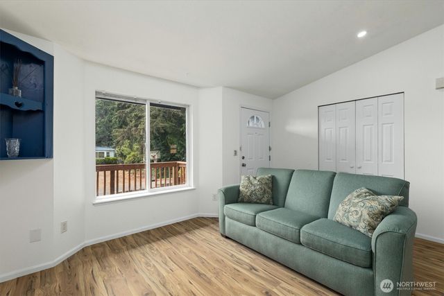 7271 E Patricia Street, Port Orchard, WA 98366