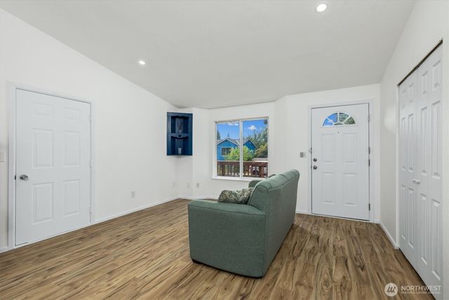 7271 E Patricia Street, Port Orchard, WA 98366