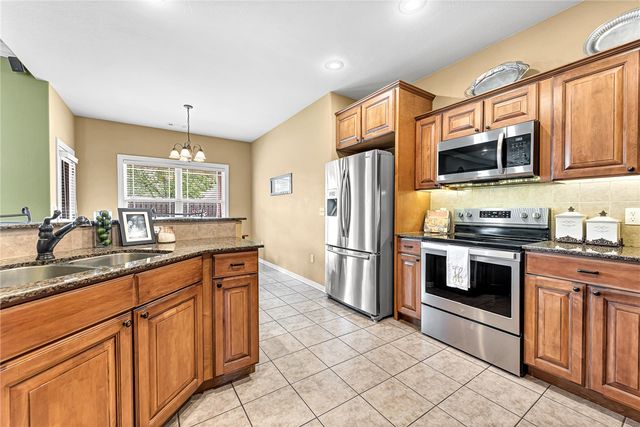 1953 S Doral Drive, Fayetteville, AR 72701