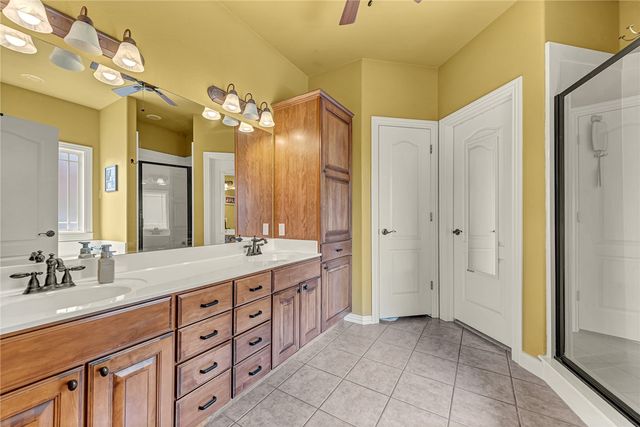 1953 S Doral Drive, Fayetteville, AR 72701