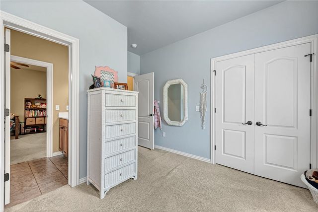 1953 S Doral Drive, Fayetteville, AR 72701
