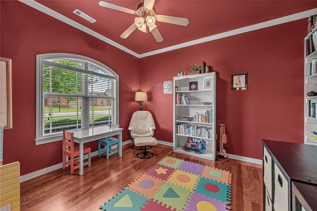 1953 S Doral Drive, Fayetteville, AR 72701