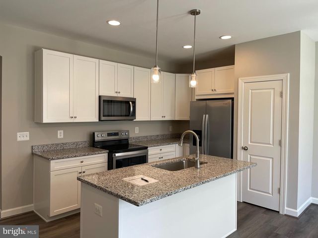 114 CORALYROSE CT, Winchester, VA 22602