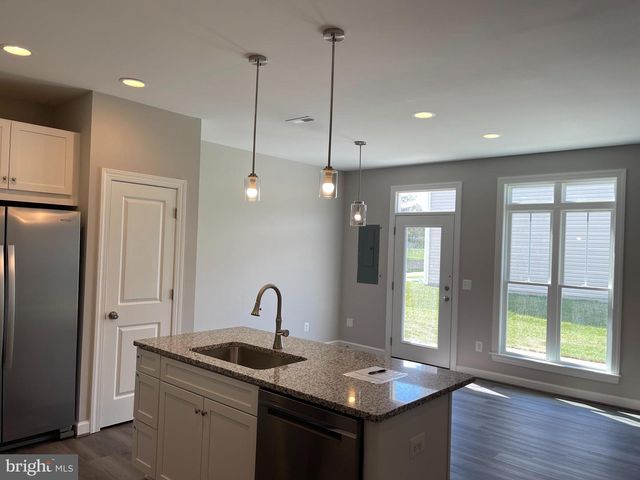 114 CORALYROSE CT, Winchester, VA 22602