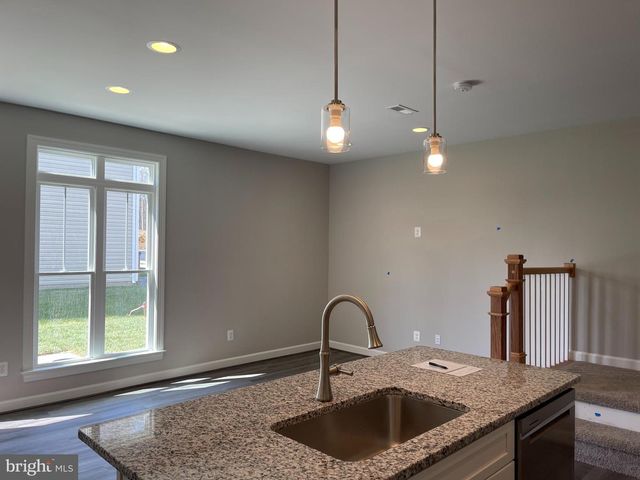 114 CORALYROSE CT, Winchester, VA 22602