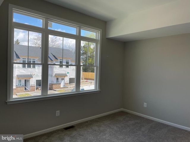 114 CORALYROSE CT, Winchester, VA 22602