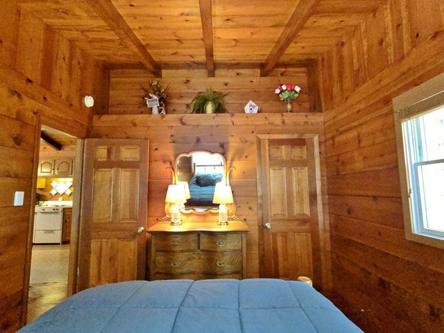 1033 CZECH LANE, Friendship, WI 53934