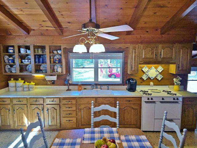 1033 CZECH LANE, Friendship, WI 53934