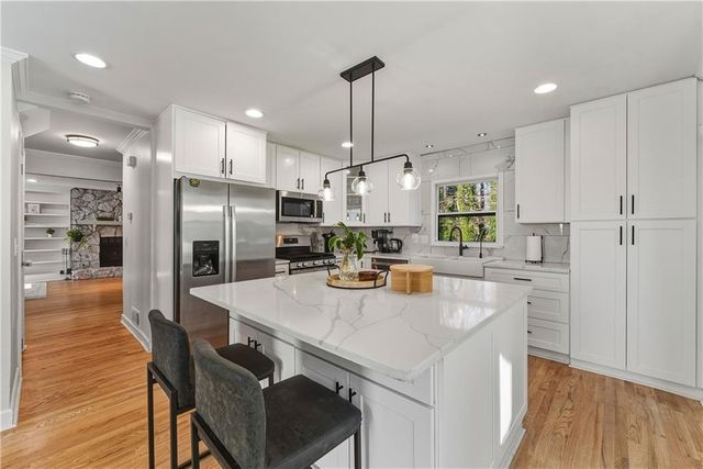 3880 W Cooper Lake SE Drive, Smyrna, GA 30082