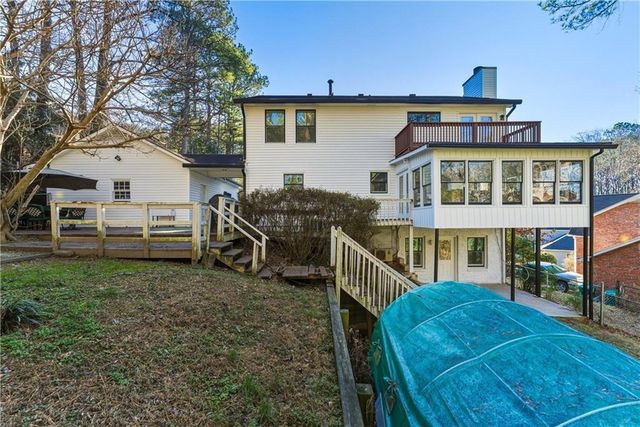 3880 W Cooper Lake SE Drive, Smyrna, GA 30082