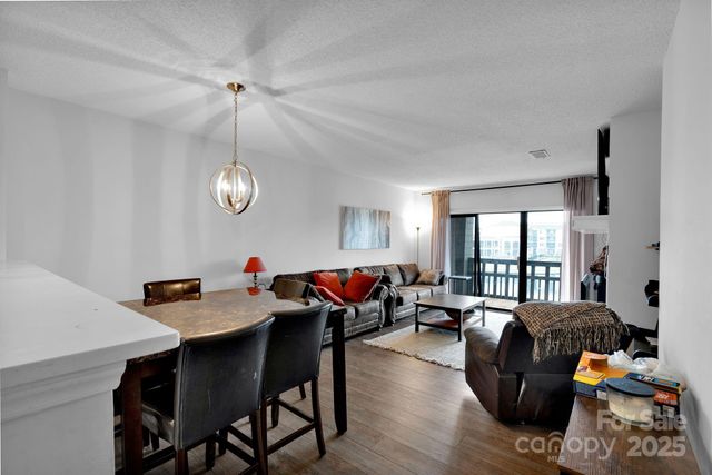 9041 J M Keynes Drive, Charlotte, NC 28262