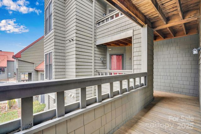 9041 J M Keynes Drive, Charlotte, NC 28262