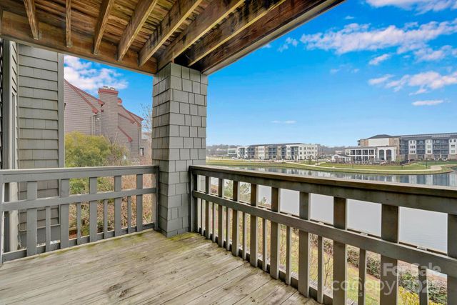 9041 J M Keynes Drive, Charlotte, NC 28262