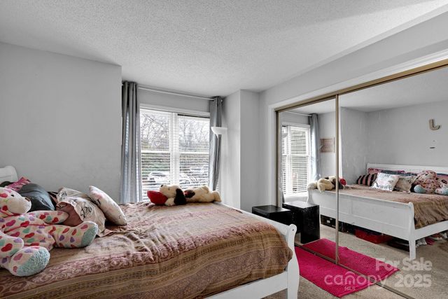 9041 J M Keynes Drive, Charlotte, NC 28262