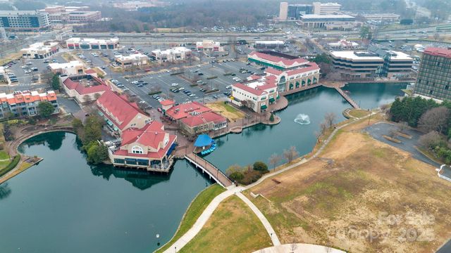 9041 J M Keynes Drive, Charlotte, NC 28262