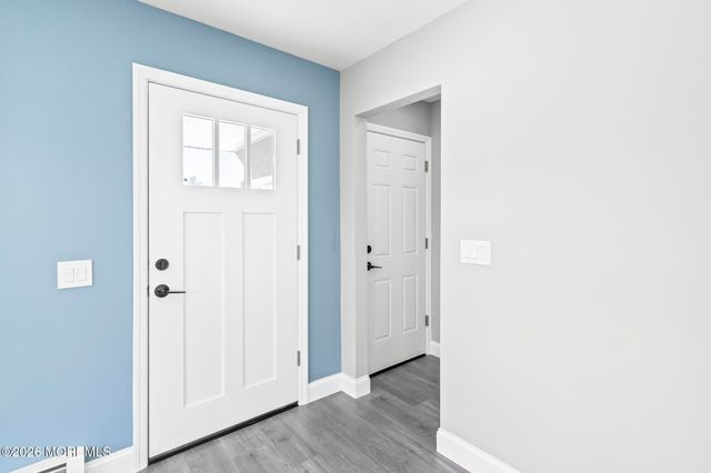 3 Muirhead Street, Toms River, NJ 08757