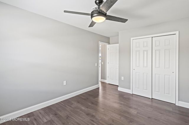 3 Muirhead Street, Toms River, NJ 08757