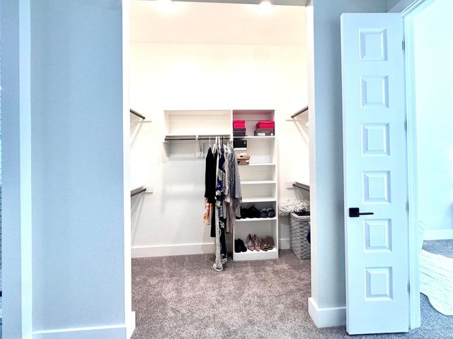 2402 Amesbury Drive, Midlothian, TX 76065