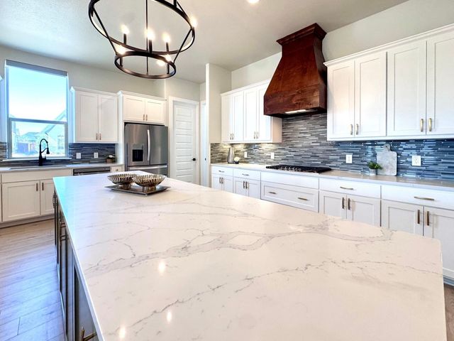 2402 Amesbury Drive, Midlothian, TX 76065